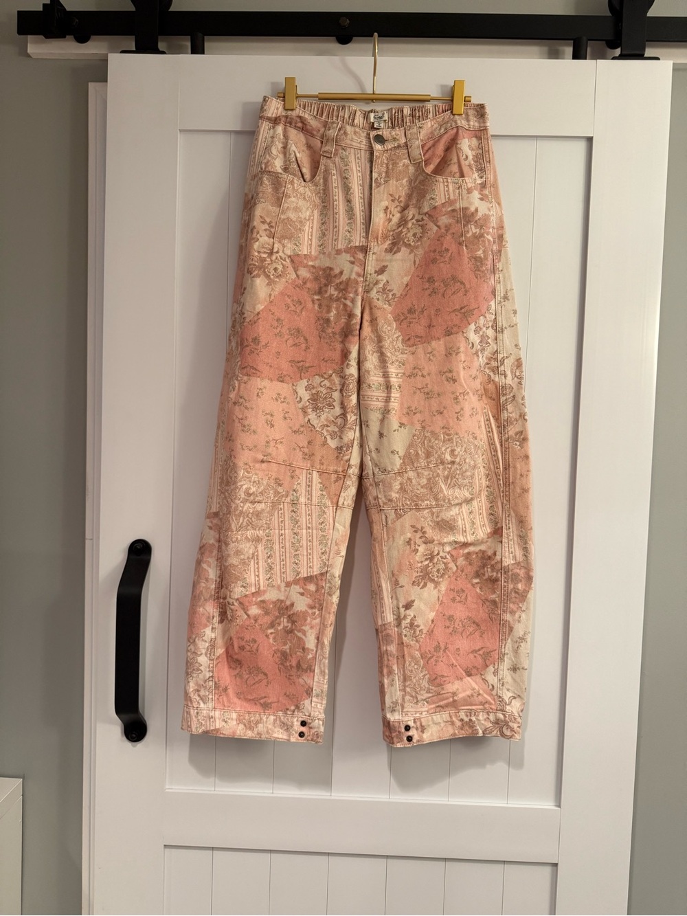 Easel Patchwork Printed Barrel Pants – Size Large (Brand New) - Picture 5 of 5
